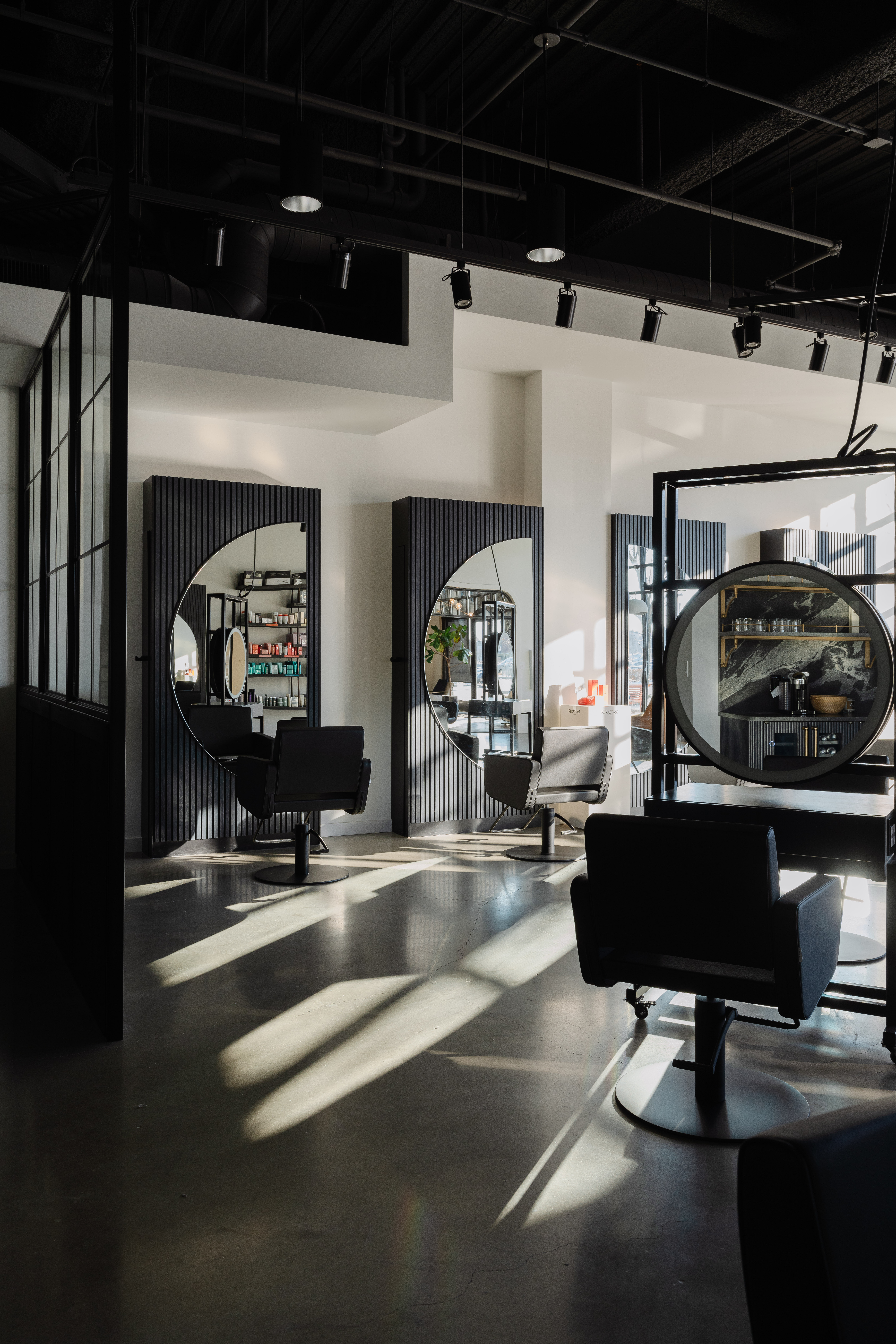 Andrews Atelier gallery image 4